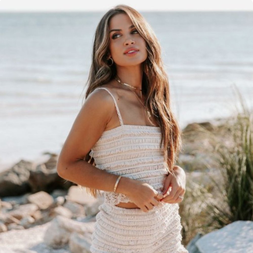 NWT - VICI Surf Gypsy Cami Crochet Crop Top - Natural